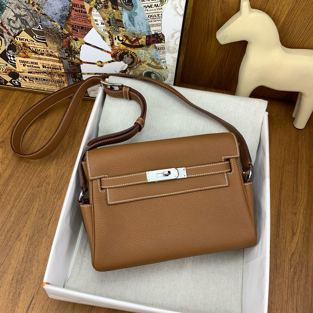 HERM KELLY MESSENGER 25