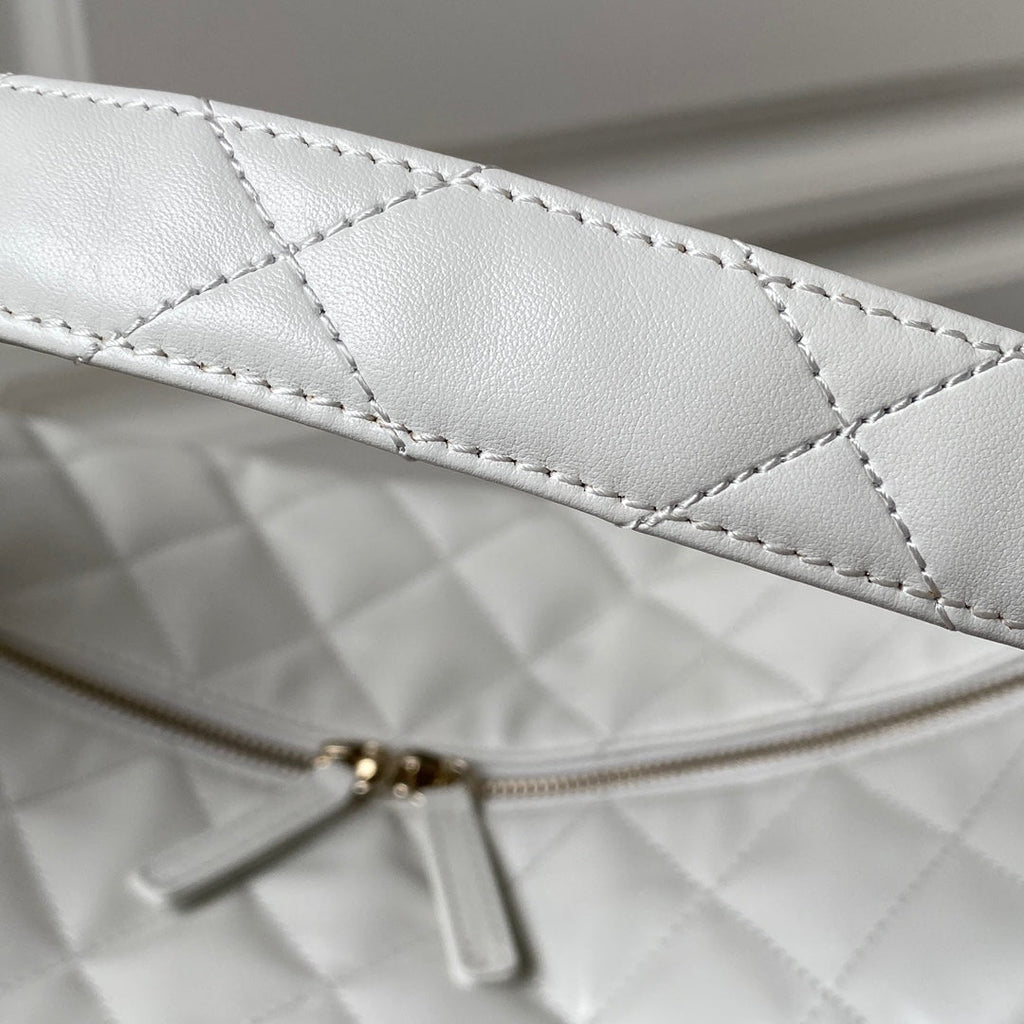 CC LARGE HOBO 37CM WHITE LAMBSKIN GOLD HARDWARE