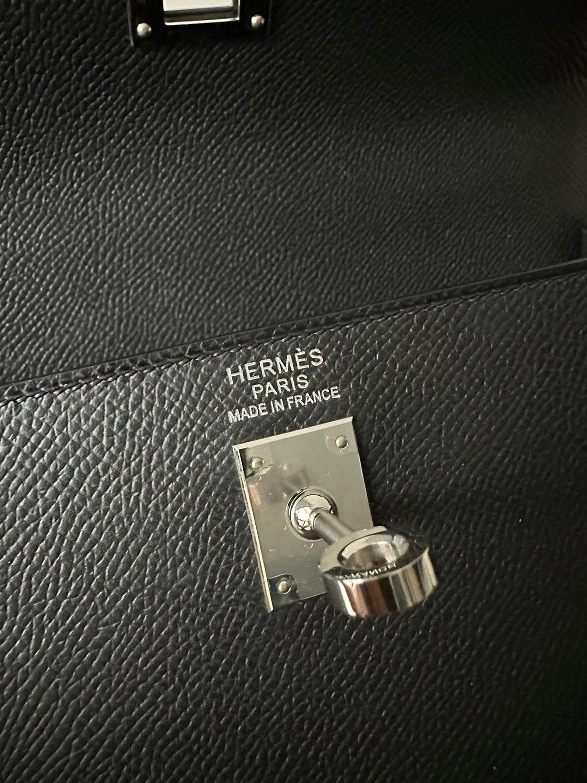 HM KELLY 25CM BLACK EPSOM SILVER HARDWARE