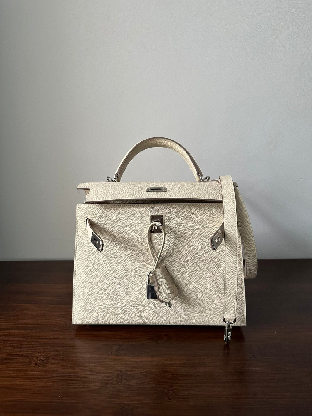 HM KELLY 25CM WHITE EPSOM SILVER HARDWARE