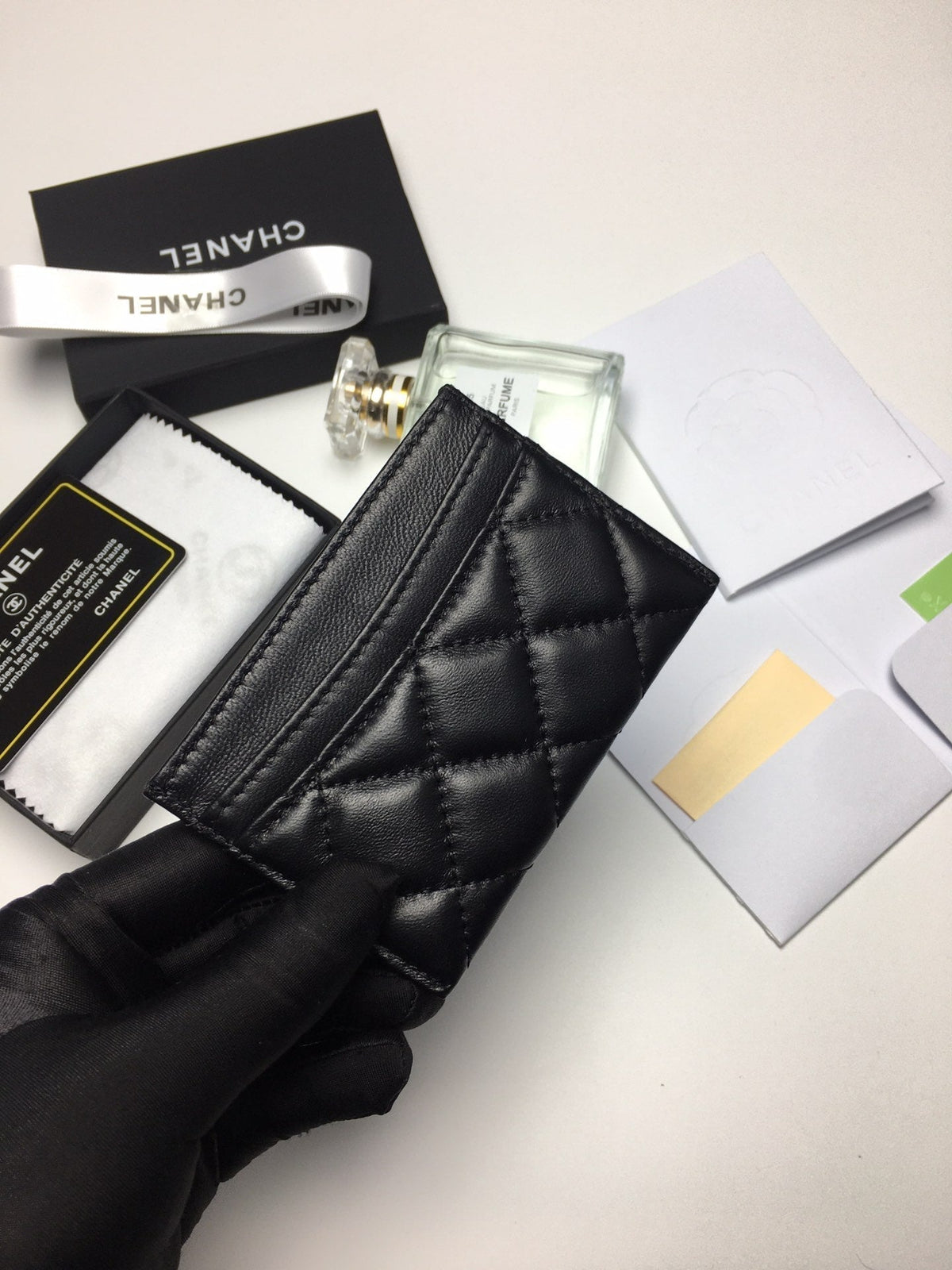 CC CARD HOLDER 11.2 BLACK CALFSKIN SILVER ICON