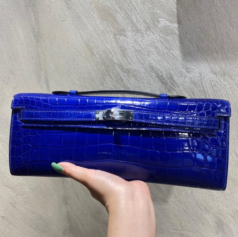 KELLY CUT 31 IN ADMIRAL BLUE SHINNY ALLIGATOR LEATHER WITH SILVER HARDWARE