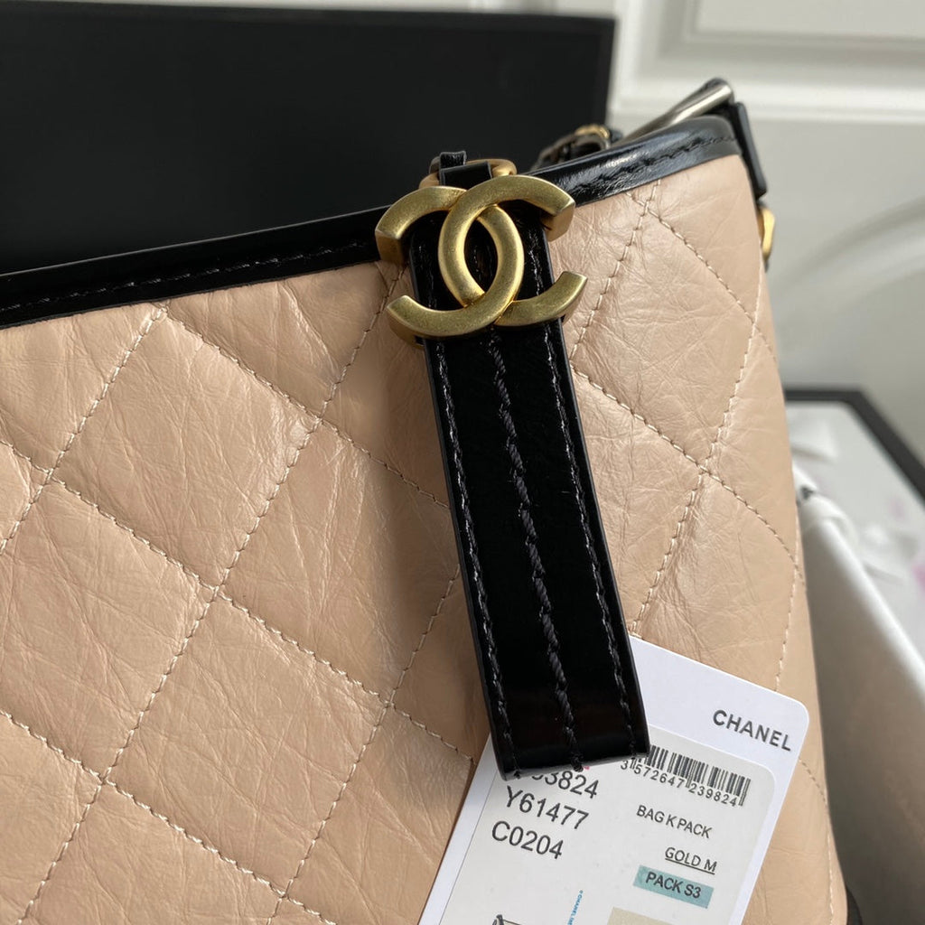 CC GABRIELLE MEDIUM 28 HOBO BAG IN ALMOND BEIGE MIX BLACK CALFSKIN