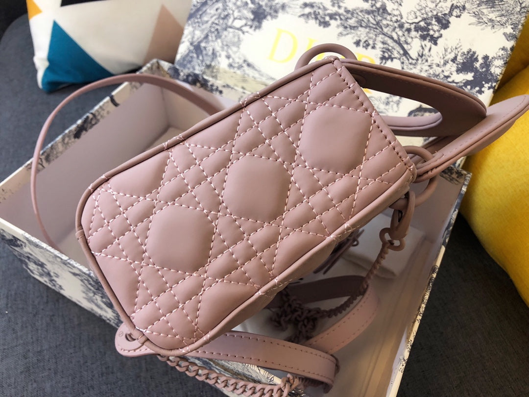 MINI LADY 17 BAG IN LIGHT PINK CALFSKIN