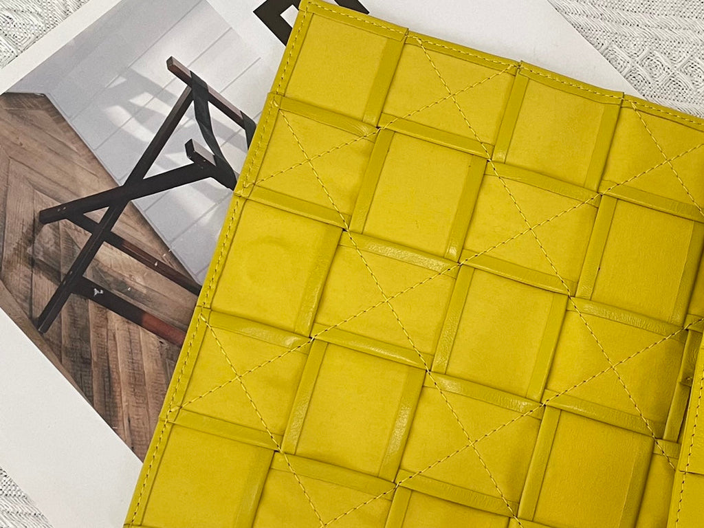SMALL CASSETTE 23 IN CANARY YELLOW CALFSKIN