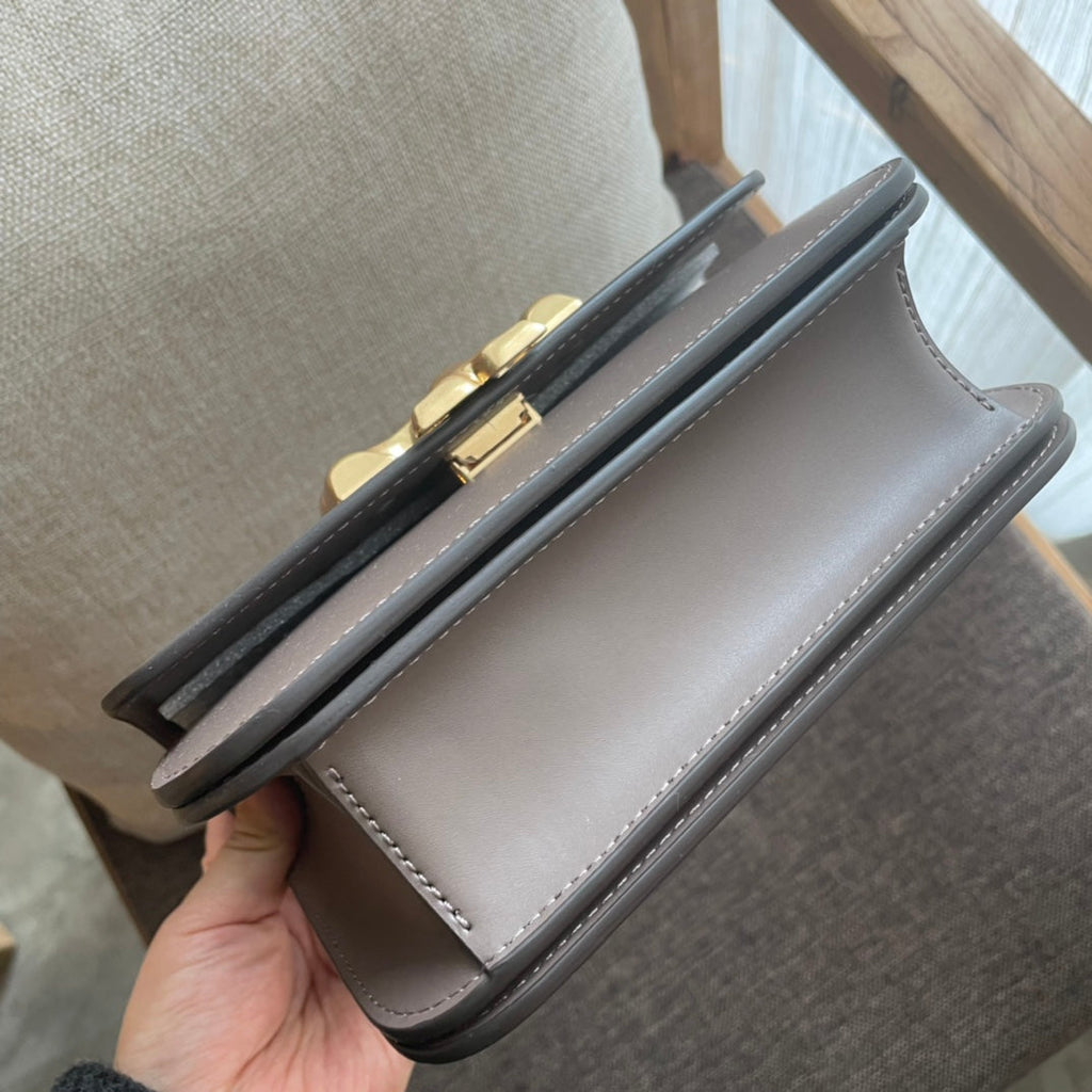 TRIOMPHE BOX 18 CALFSKIN GREY
