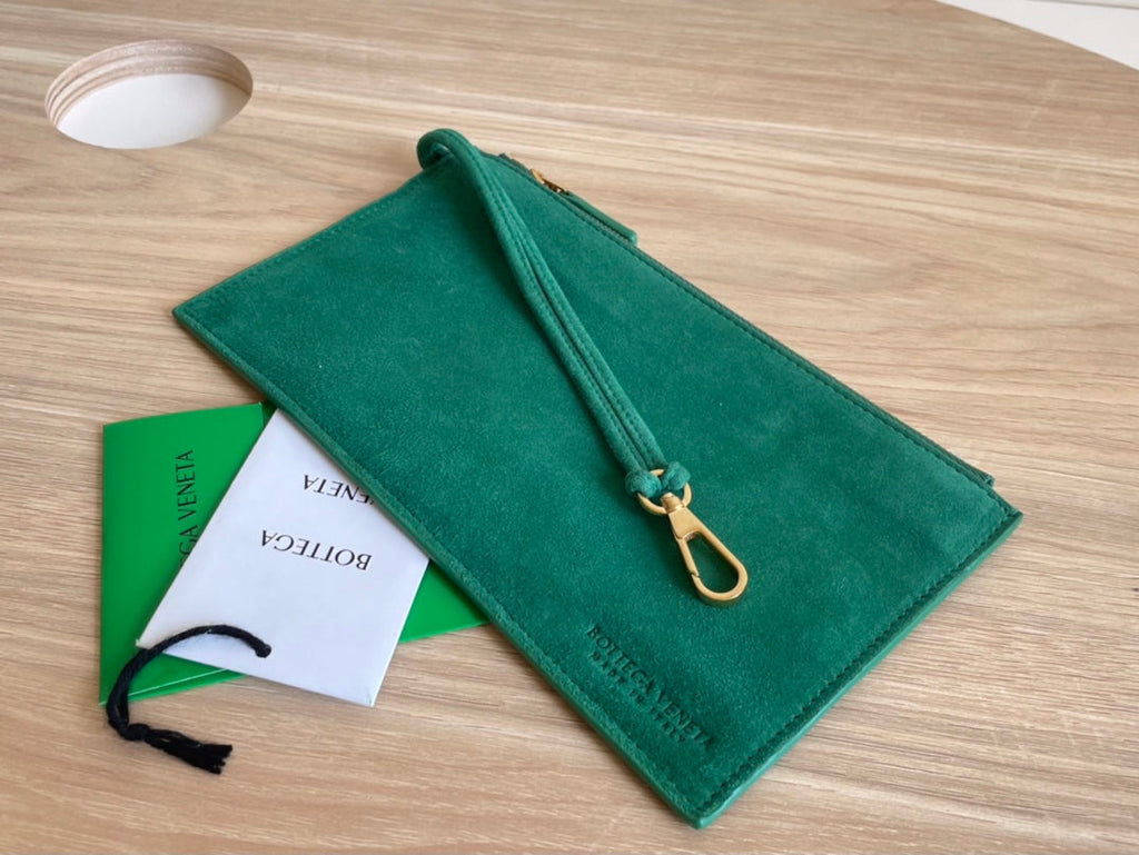 ARCO TOTE 36 IN KAITOKE GREEN CALFSKIN