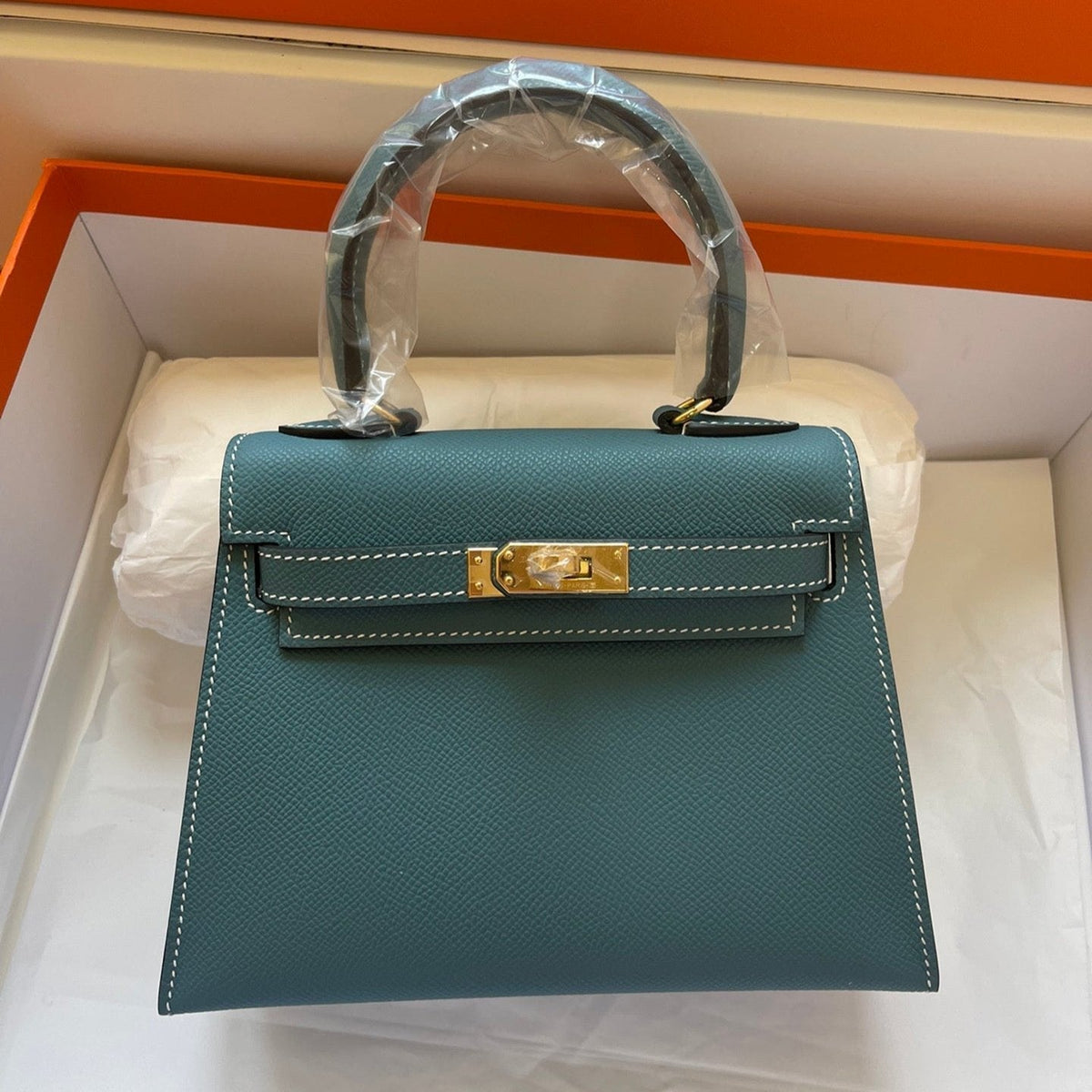 KELLY MINI 20 BAG IN PINE GREEN CALFSKIN WITH GOLD HARDWARE