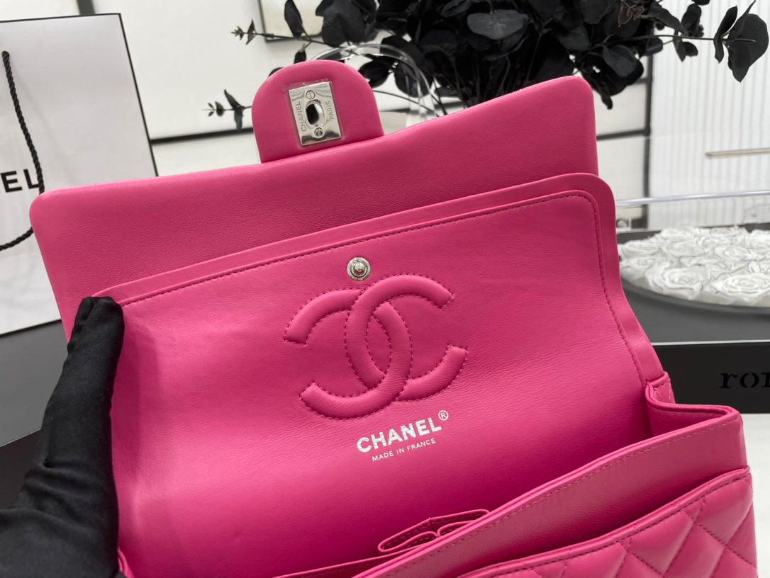 CC 25 CLASSIC SMALL DOUBLE FLAP BAG IN BRIGHT PINK CALFSKIN WITH STRAP