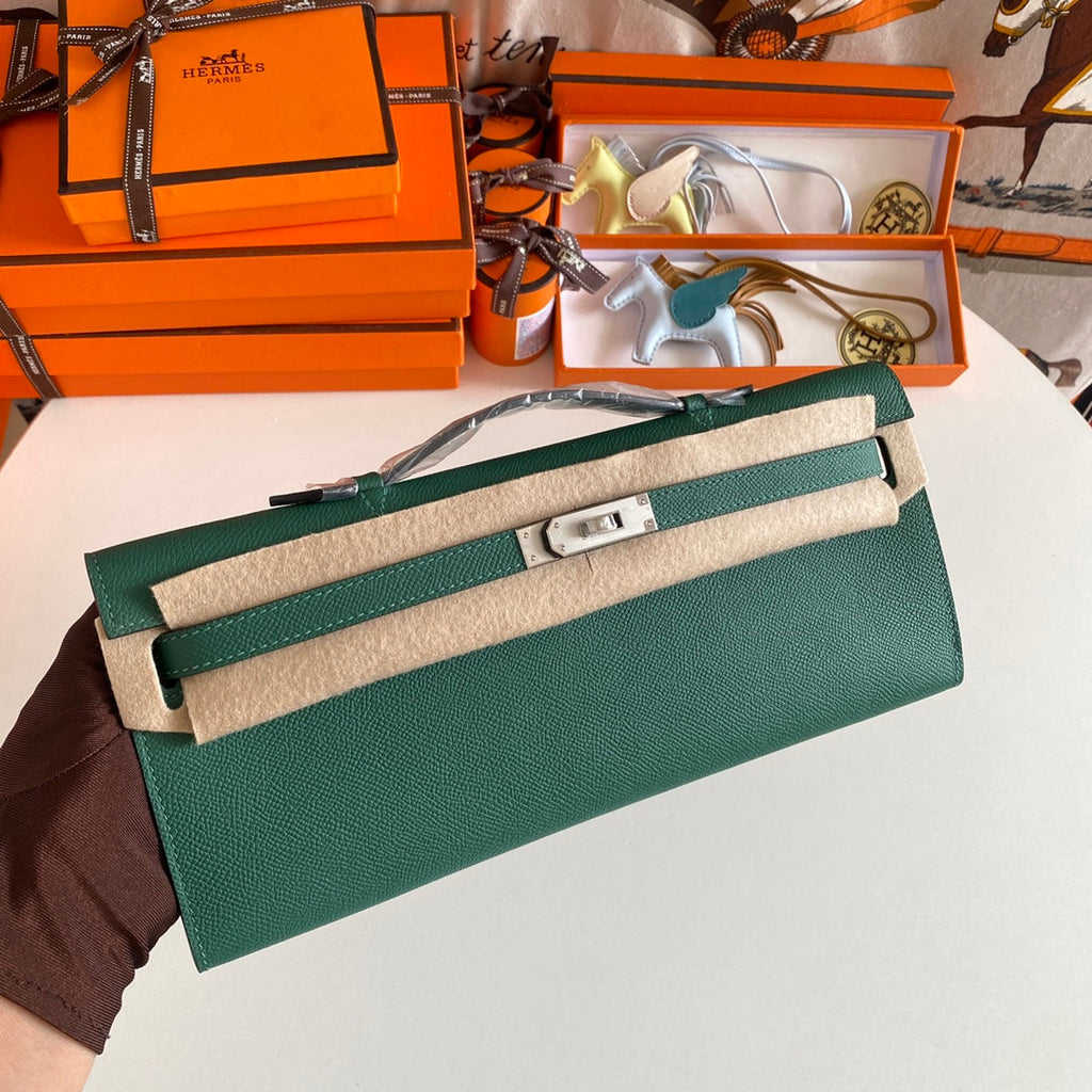 KELLY CUT 31 IN GREEN FOREST CALFSKIN WITH SILVER HARDWARE
