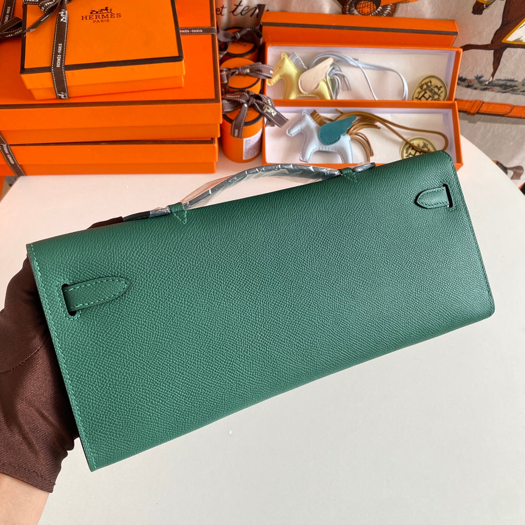 KELLY CUT 31 IN GREEN FOREST CALFSKIN WITH SILVER HARDWARE