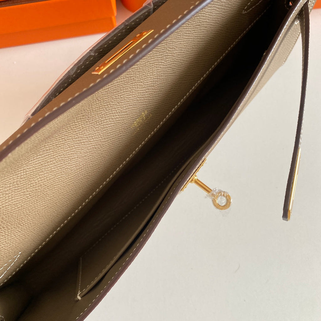 KELLY CUT 31 IN MOCHA BROWN CALFSKIN WITH GOLD HARDWARE