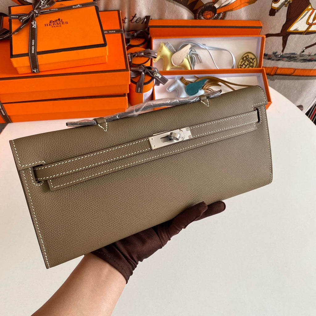 KELLY CUT 31 IN MOCHA BROWN CALFSKIN WITH SILVER HARDWARE