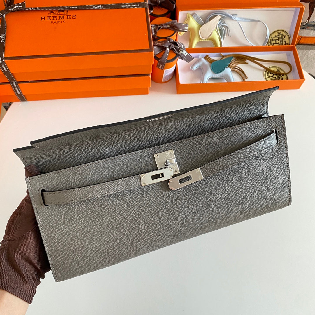 KELLY CUT 31 IN WOOD BROWN CALFSKIN WITH SILVER HARDWARE