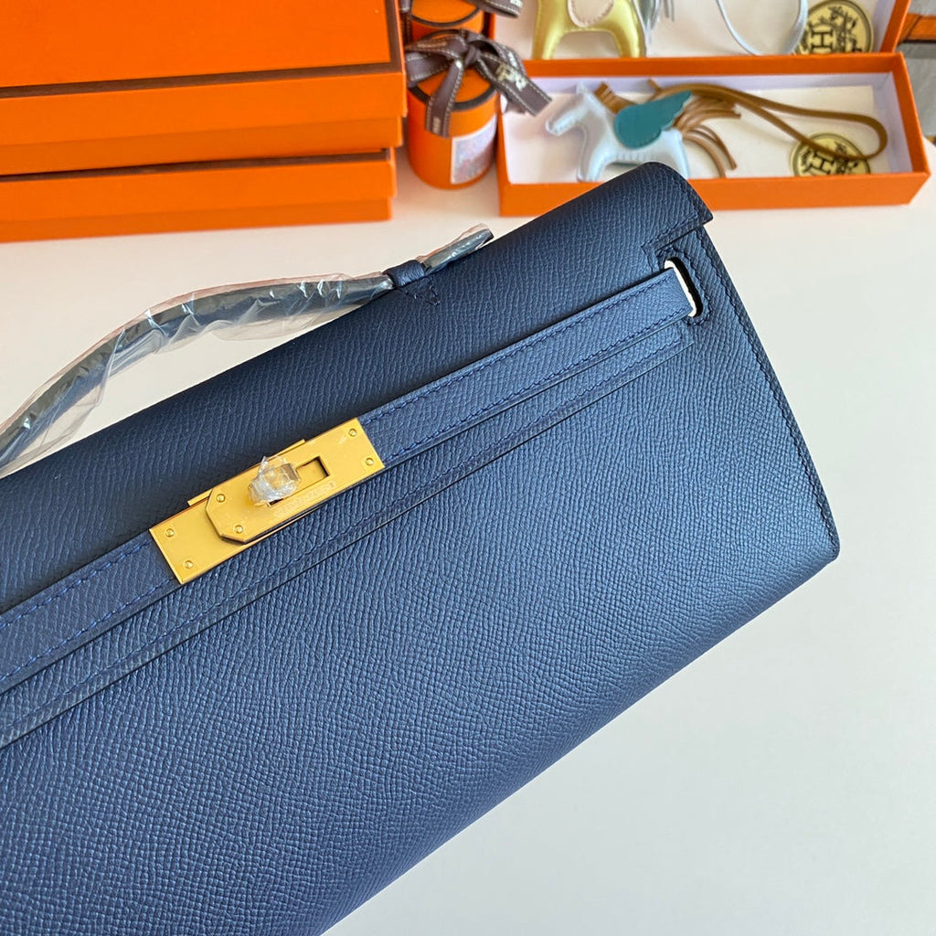 KELLY CUT 31 IN CLASSIC BLUE CALFSKIN WITH GOLD HARDWARE