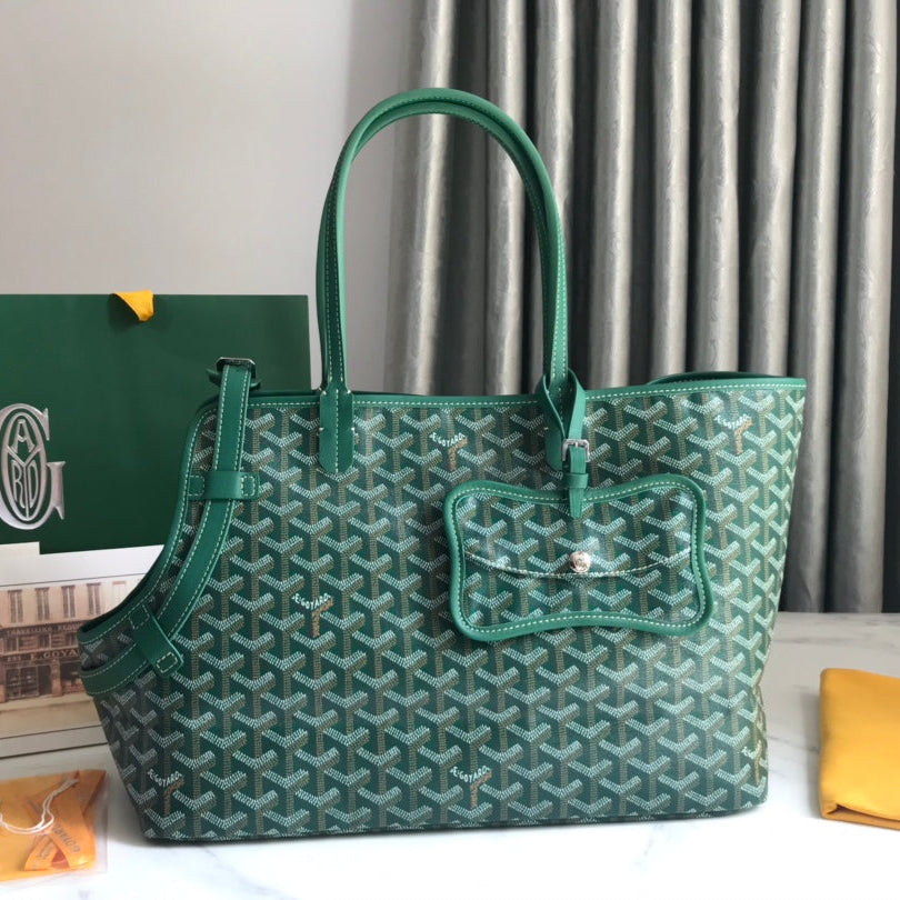 CHIEN GRIS BAG 33 IN GREEN GOYARDINE CANVAS AND CALFSKIN TRIM