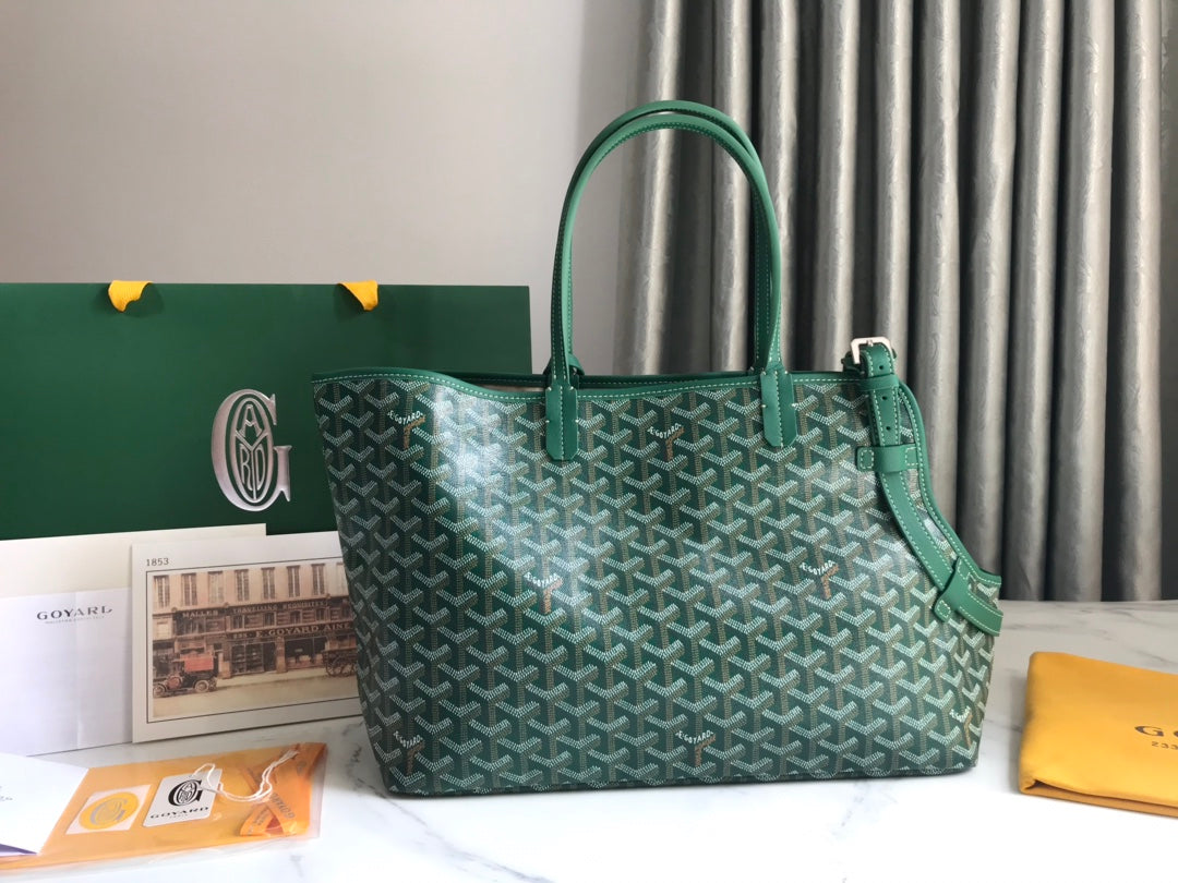 CHIEN GRIS BAG 33 IN GREEN GOYARDINE CANVAS AND CALFSKIN TRIM