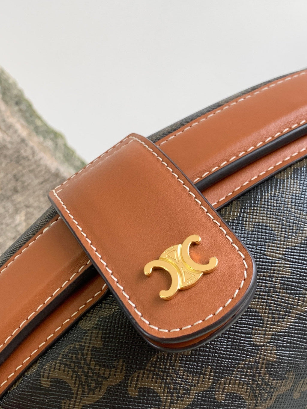 TRIOMPHE 24 BLACK PATTERN PRINTED CALFSKIN