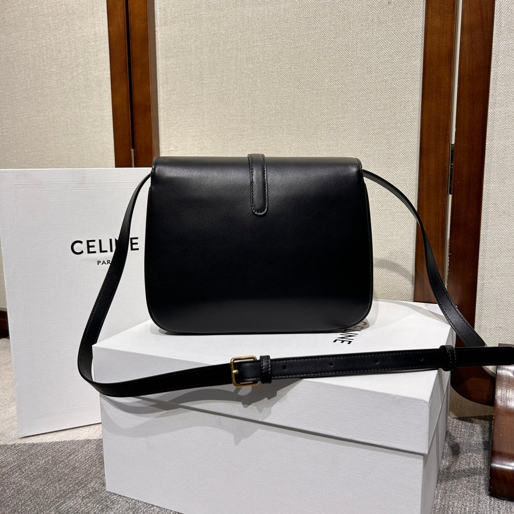 TABOU FLAP BAG 22 IN BLACK SMOOTH CALFSKIN GOLD LOCK