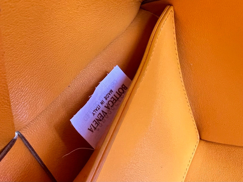 ARCO TOTE 36 IN CHENIN YELLOW CALFSKIN