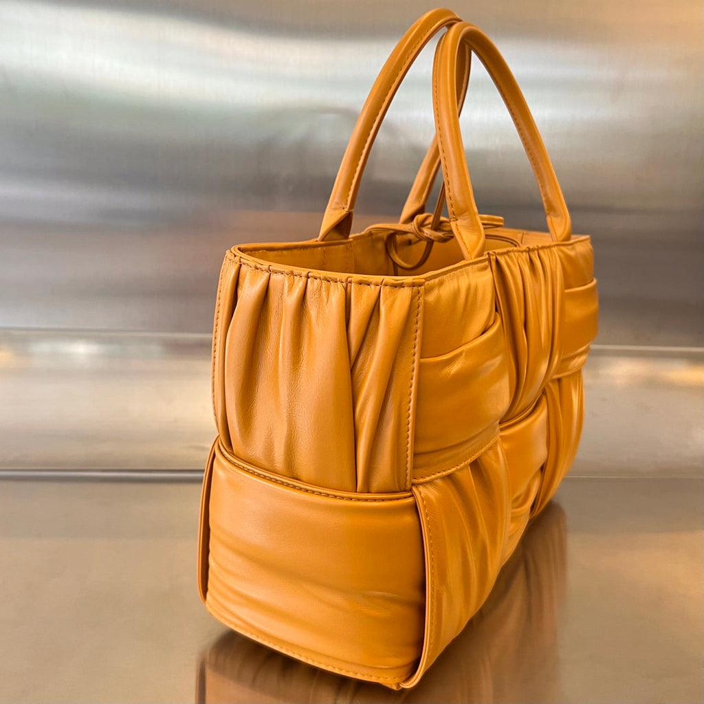 SMALL ARCO TOTE 30 IN PIZAZZ ORANGE SOFT LAMBSKIN