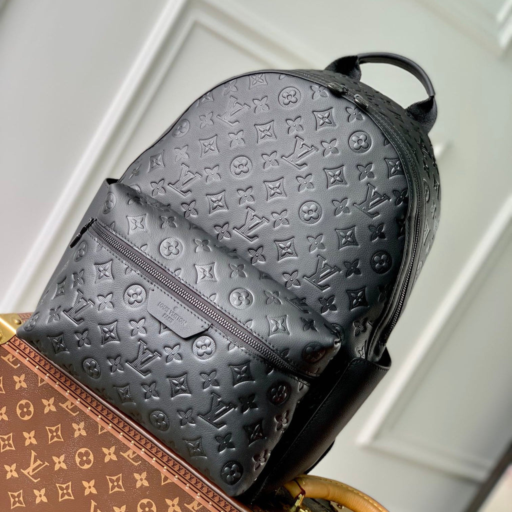 DISCOVERY PM BACKPACK 38 IN BLACK MONOGRAM LAMBSKIN