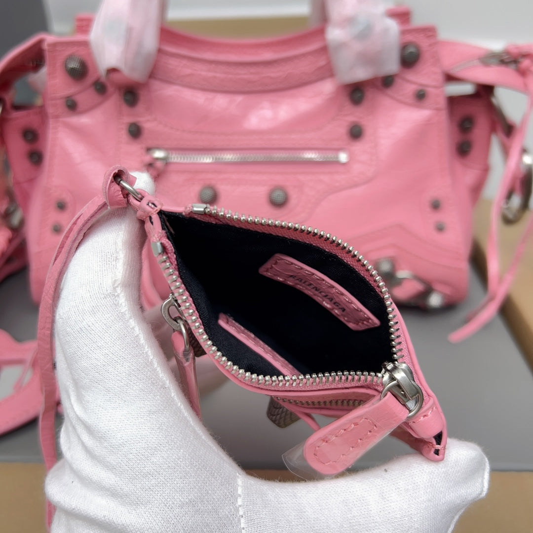 NEO CAGOLE 26 IN FLAMINGO PINK LAMBSKIN
