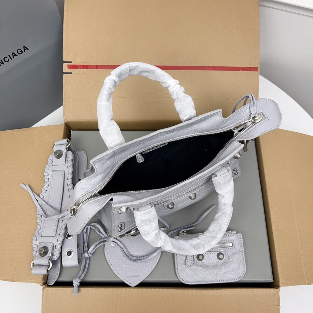 NEO CAGOLE 26 IN GREY LAMBSKIN