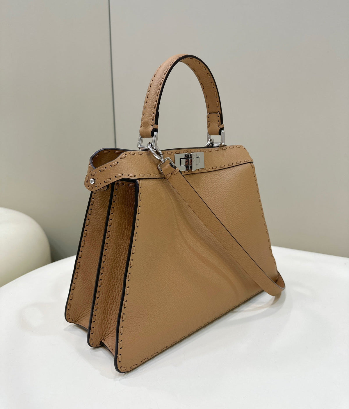 PEEKABOO ISEEU 33 IN CIDER BROWN GRAINED CALFSKIN SILVER HARDWARE