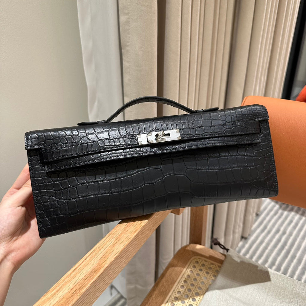 KELLY CUT 31 IN BLACK SHINY ALLIGATOR LEATHER WITH SILVER HARDWARE