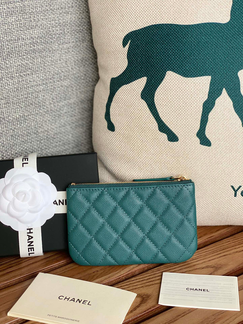CC CLASSIC SMALL 15 ZIPPED POUCH IN PINE GREEN GRAINED CALFSKIN