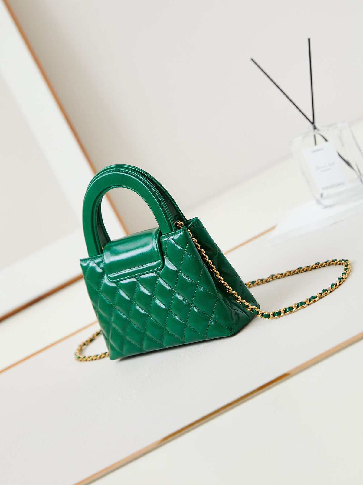 CC KELLY MINI 19 SHOPPING BAG IN GREEN FOREST CALFSKIN