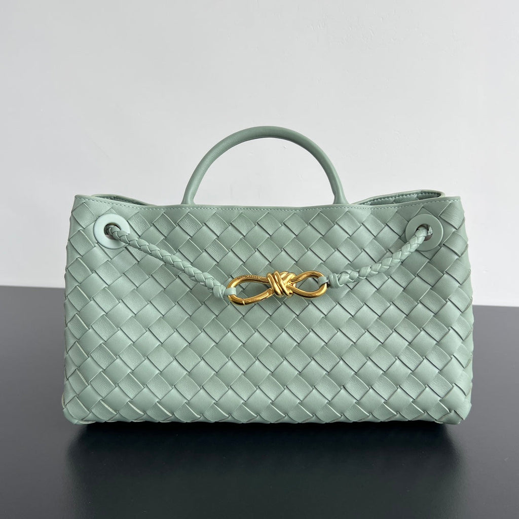 SMALL ANDIAMO 29 IN CEDALON GREEN LAMBSKIN