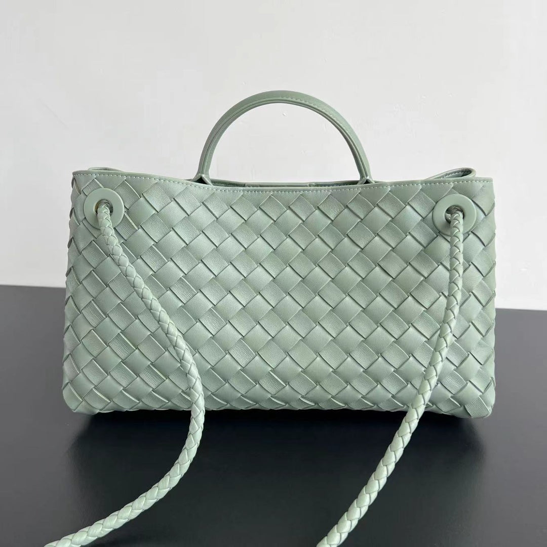 SMALL ANDIAMO 29 IN CEDALON GREEN LAMBSKIN