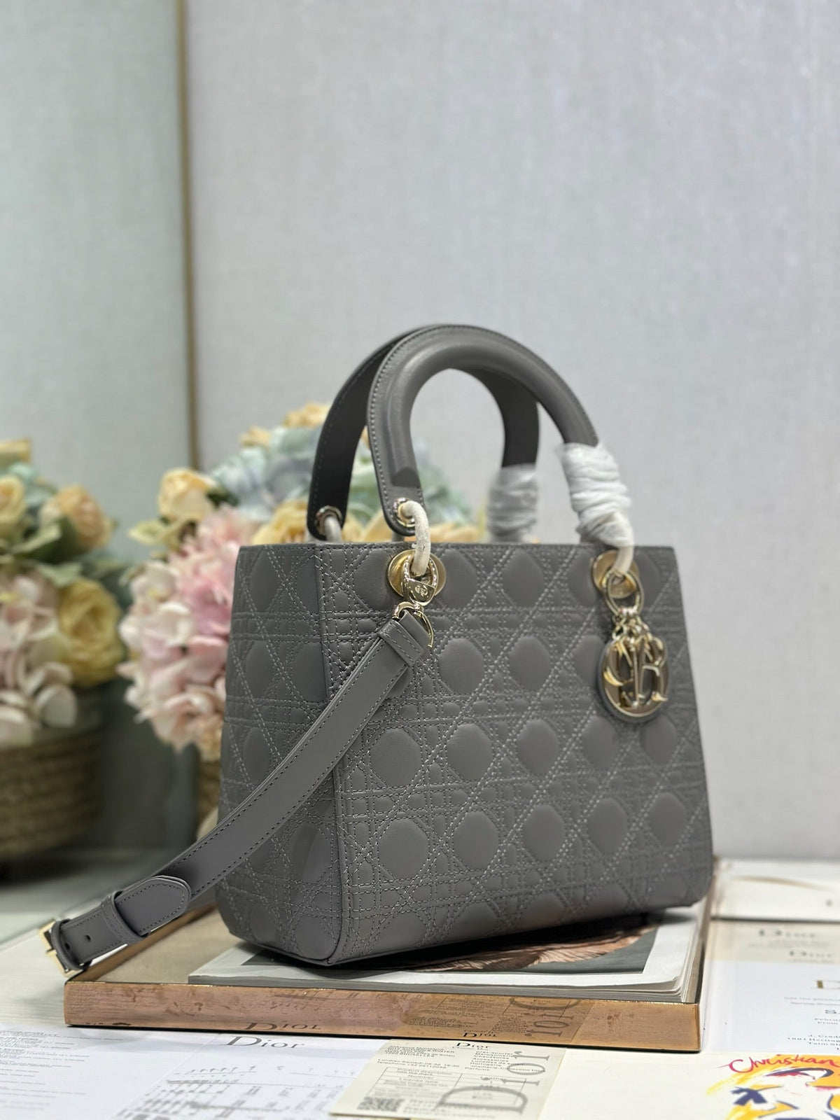 LADY SMALL BAG 24 IN GREY MACROCANNAGE LAMBSKIN GOLD HARDWARE