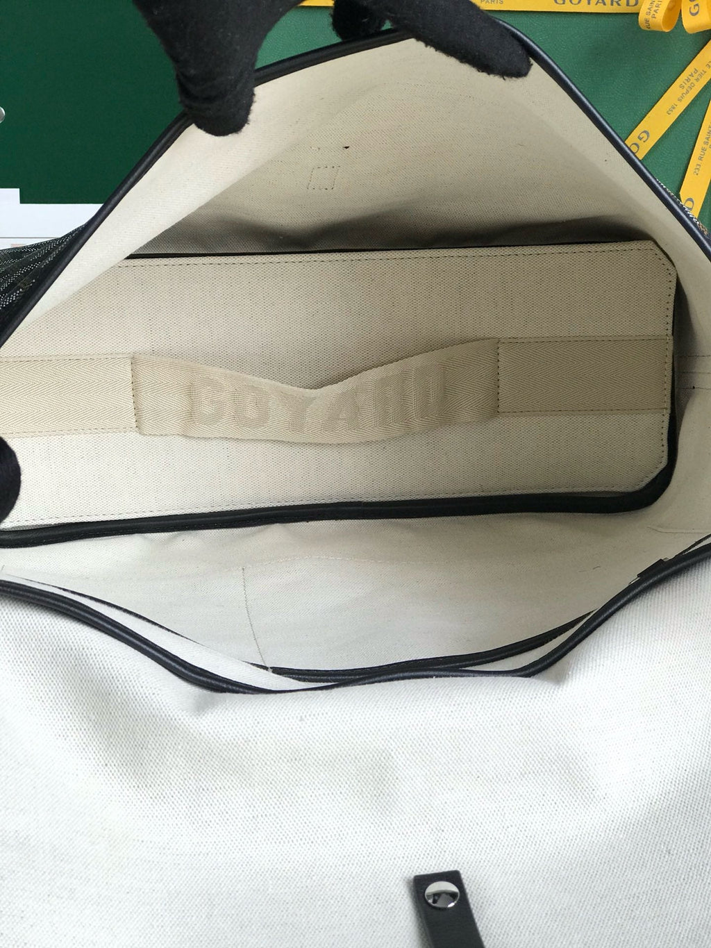 GOY Messenger Bag 35x26x7.5cm