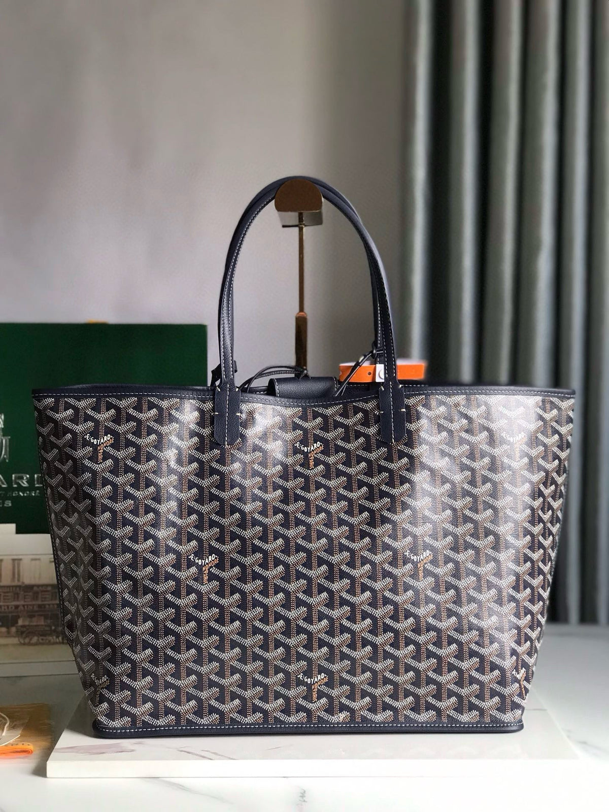 GOY REVERSIBLE ANJOU 34*28*15