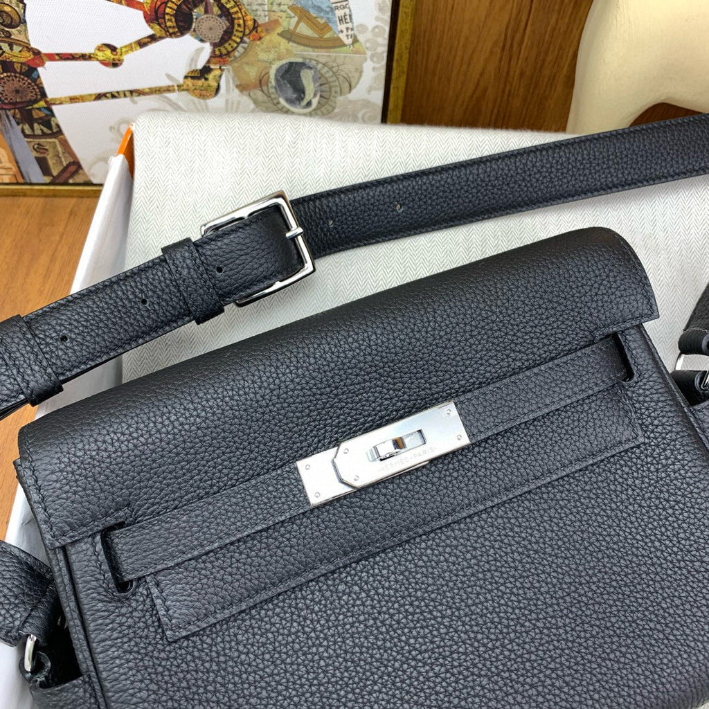 HERM KELLY MESSENGER 25