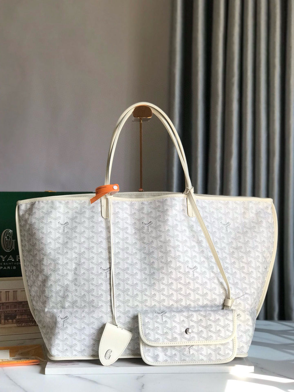 GOY REVERSIBLE ANJOU 39*32*19