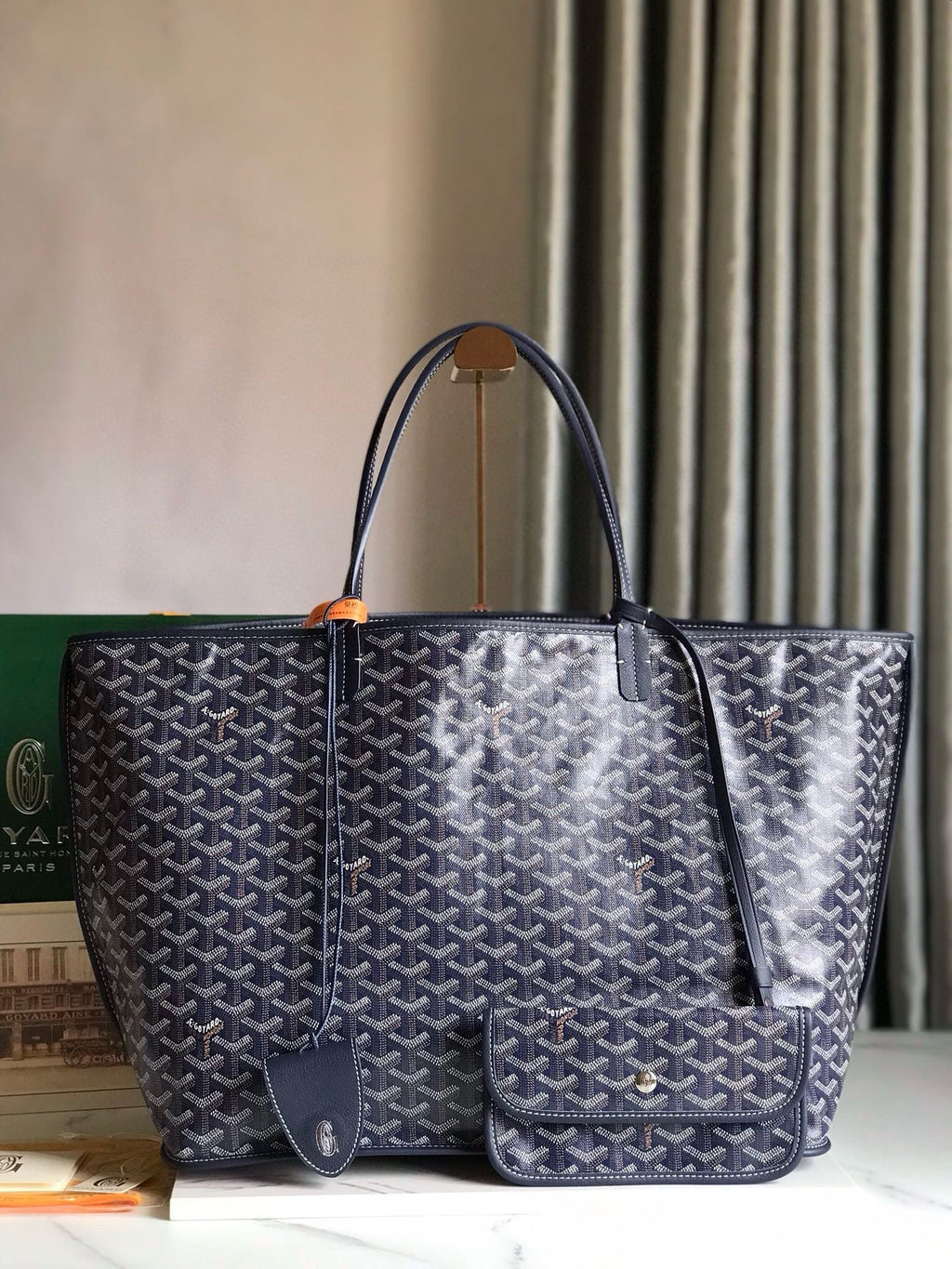 GOY REVERSIBLE ANJOU 39*32*19