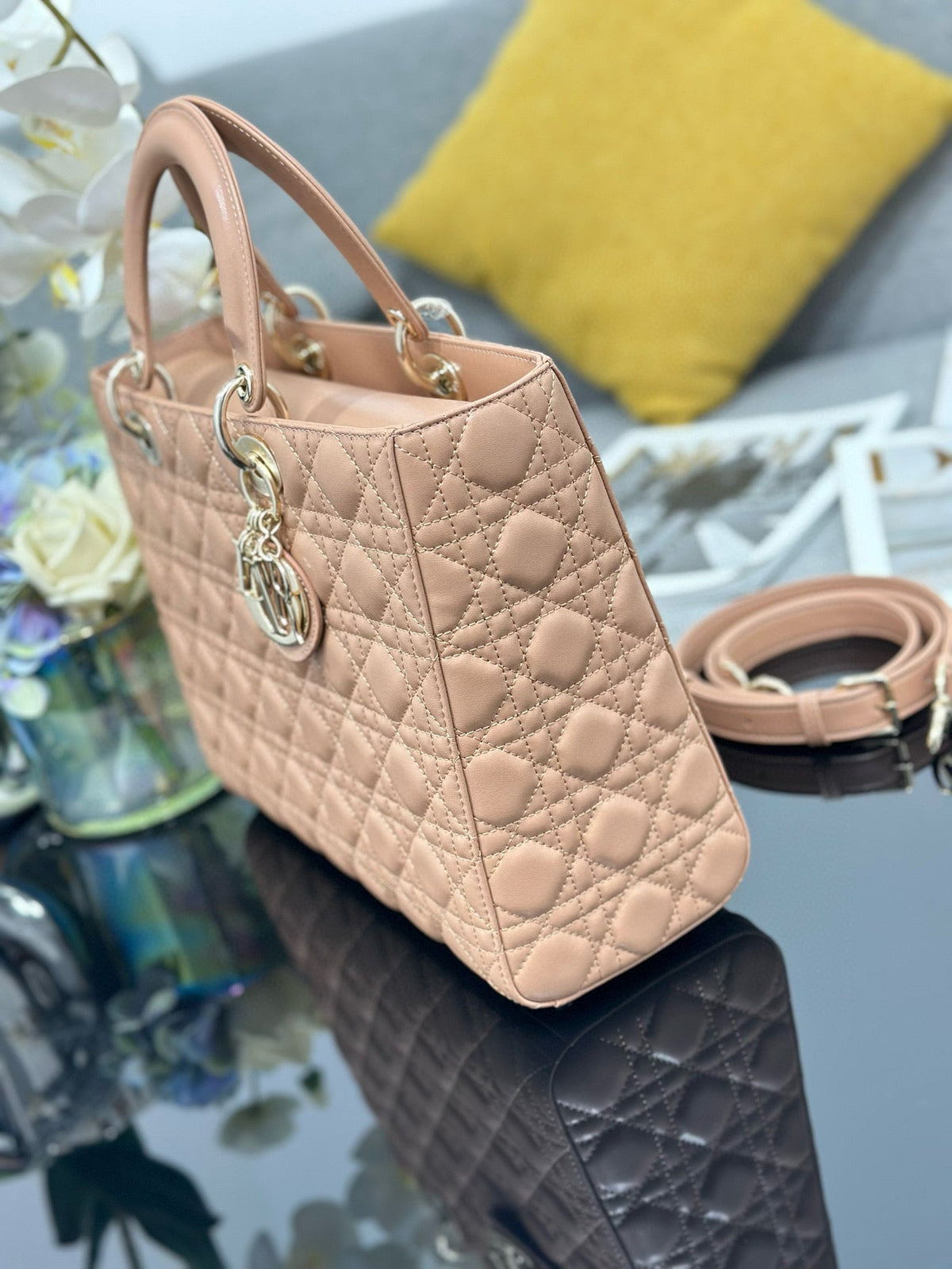 LARGE 32 LADY BAG IN PEACE LAMBSKIN WITH GOLD HARDWARE