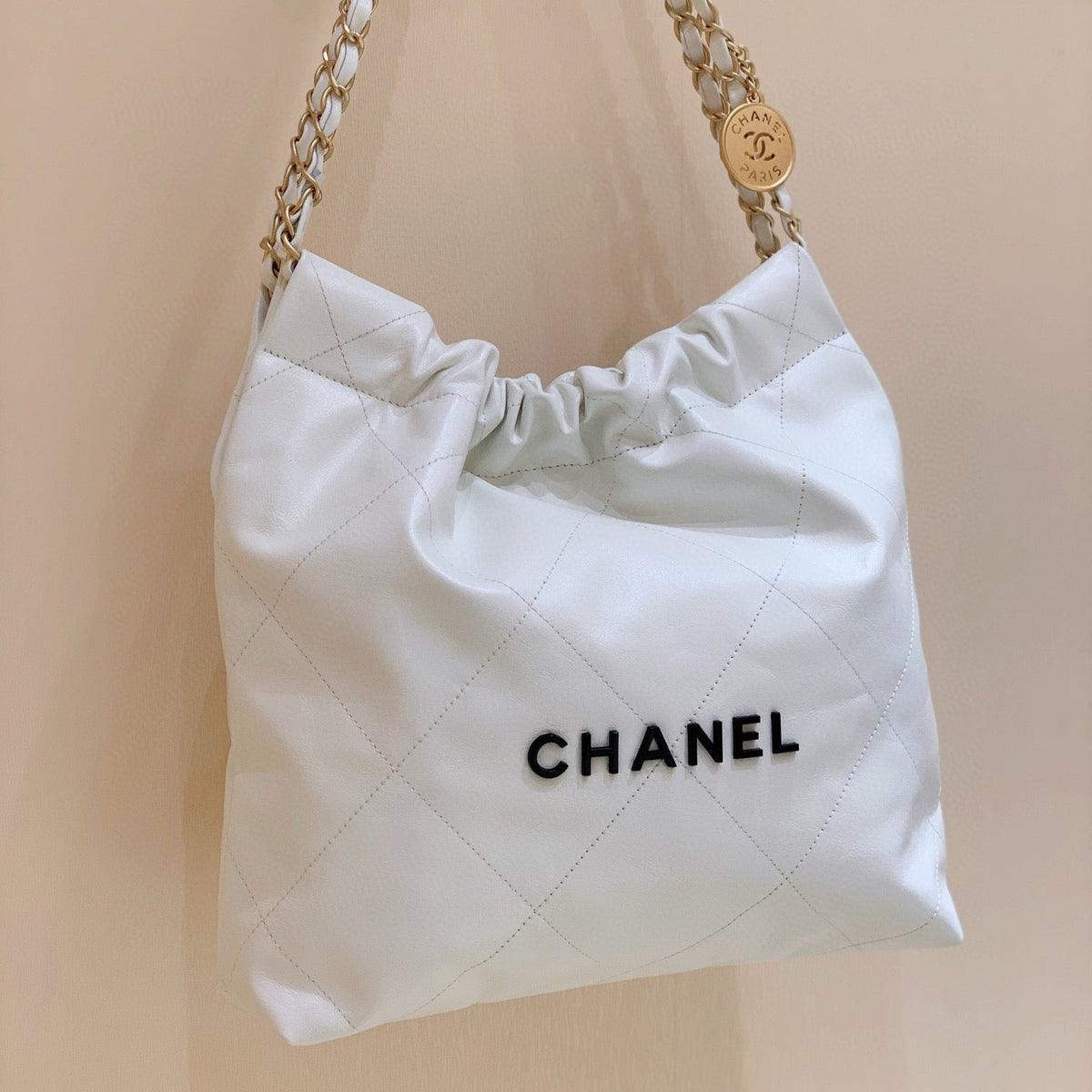 CC HOBO BAG 37 WHITE CC BLACK LAMBSKIN GOLD HARDWARE