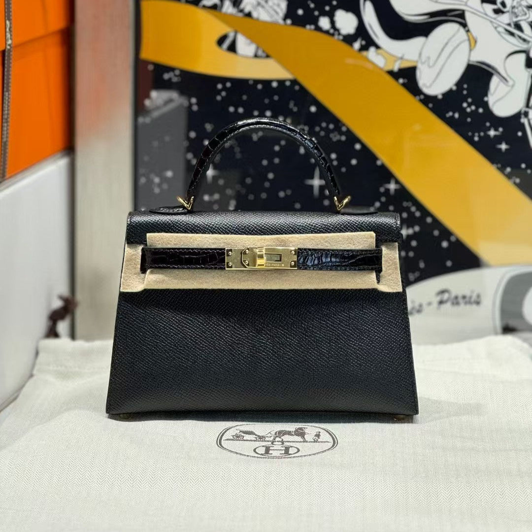 HM KELLY MINI 19 BLACK TOGO LETHER GOLD HARDWARE