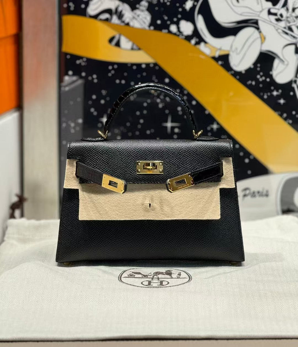 HM KELLY MINI 19 BLACK TOGO LETHER GOLD HARDWARE