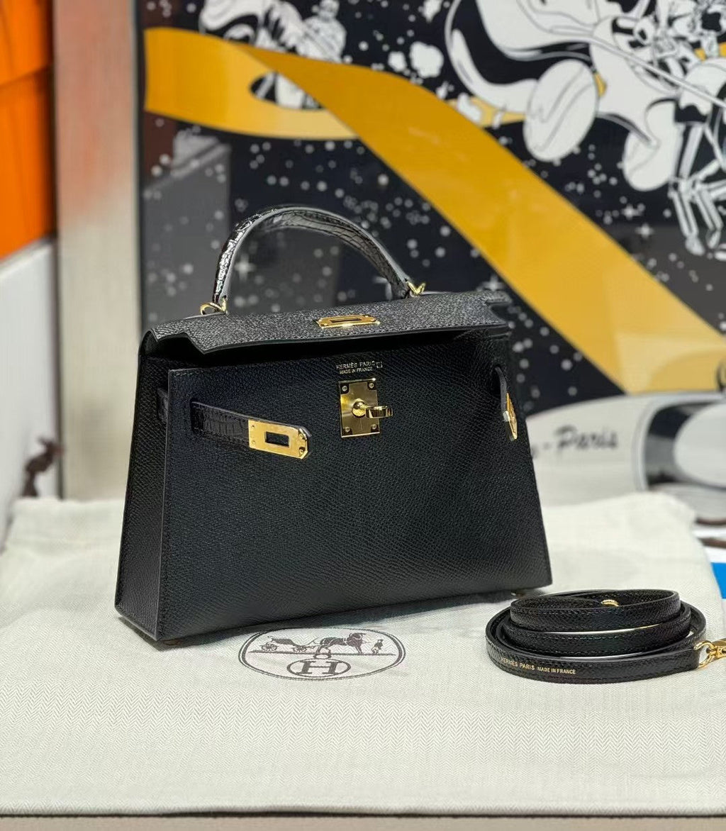 HM KELLY MINI 19 BLACK TOGO LETHER GOLD HARDWARE