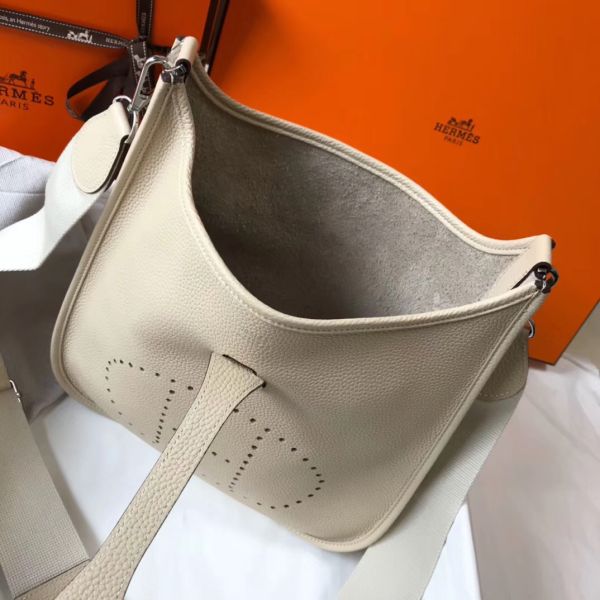 HERM Evelyne III 29 PM Bag In Craie Clemence Leather