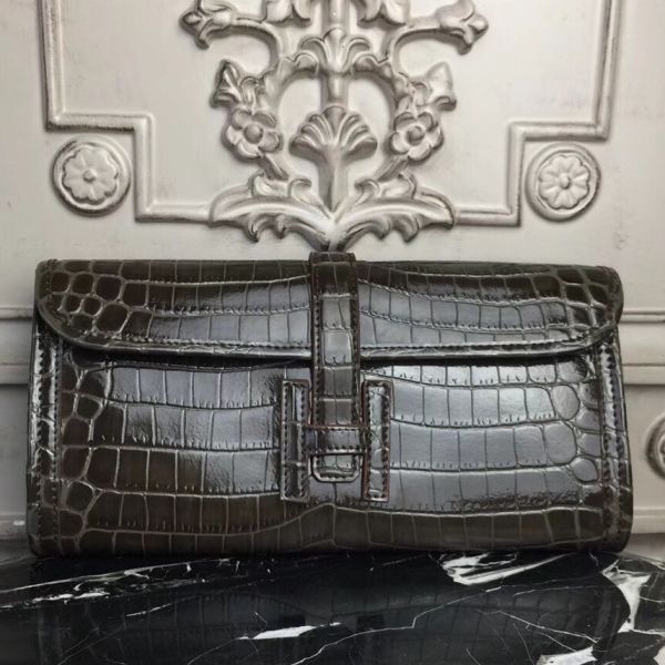 HERM Jige Elan 29 Clutch In Chocolate Crocodile Leather