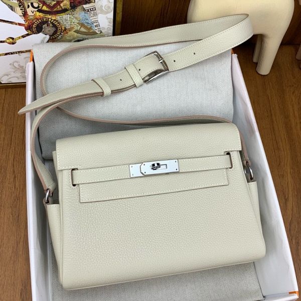 HERM Kelly Messenger Bag in Craie Clemence Leather