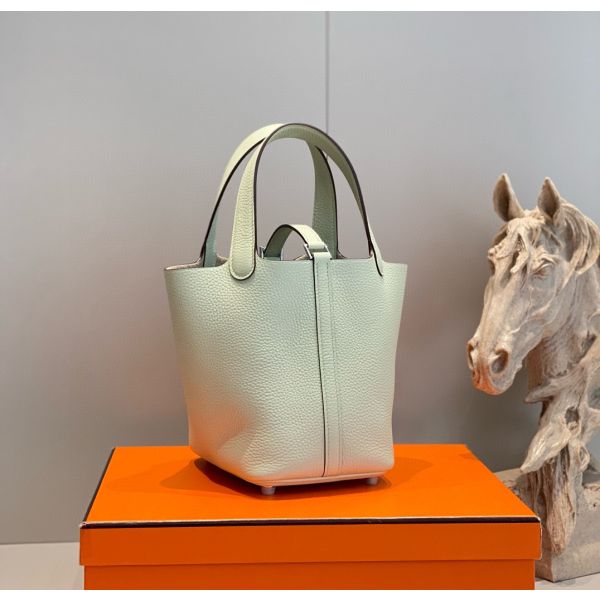HERM Picotin Lock 18 Bag In Vert Fizz Clemence Leather