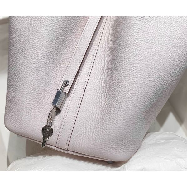 HERM Picotin Lock 22 Bag In Mauve Pale Clemence Leather